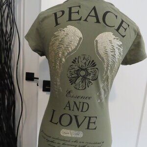 GUESS TShirt - Beautiful with Sequence and Glitter Wings